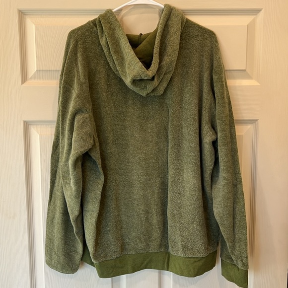 Sweatshirt - Picture 2 of 2